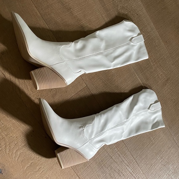 Steve Madden High Boots White - NWT - Picture 4 of 8
